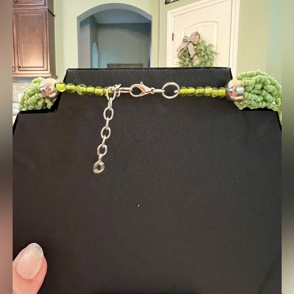 Green glass beads necklace - Picture 2 of 2